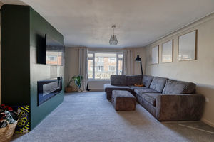 Lounge- click for photo gallery